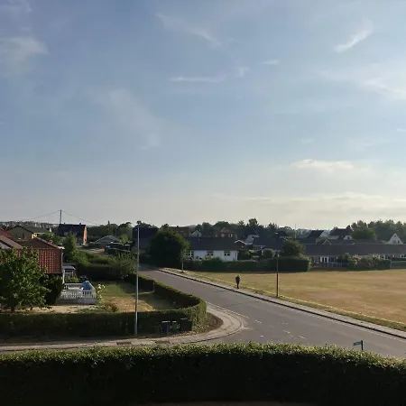 Bright 2-bedroom In Kolding With 4 Single Beds, Apartmán Middelfart